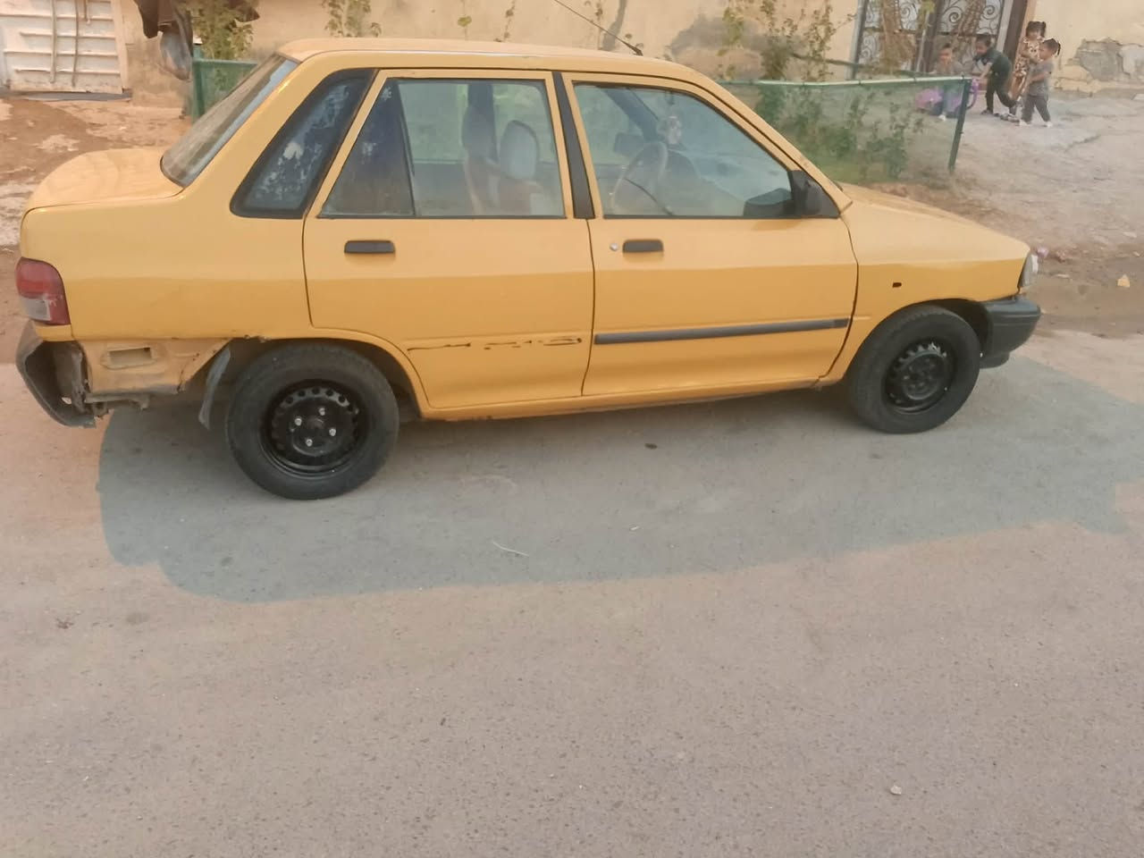 سايبه مديل 2014
عليها هيا وغرامه
ميه
ما عاوزه شي ب21وبيها مجال 
كربلاء ***********
