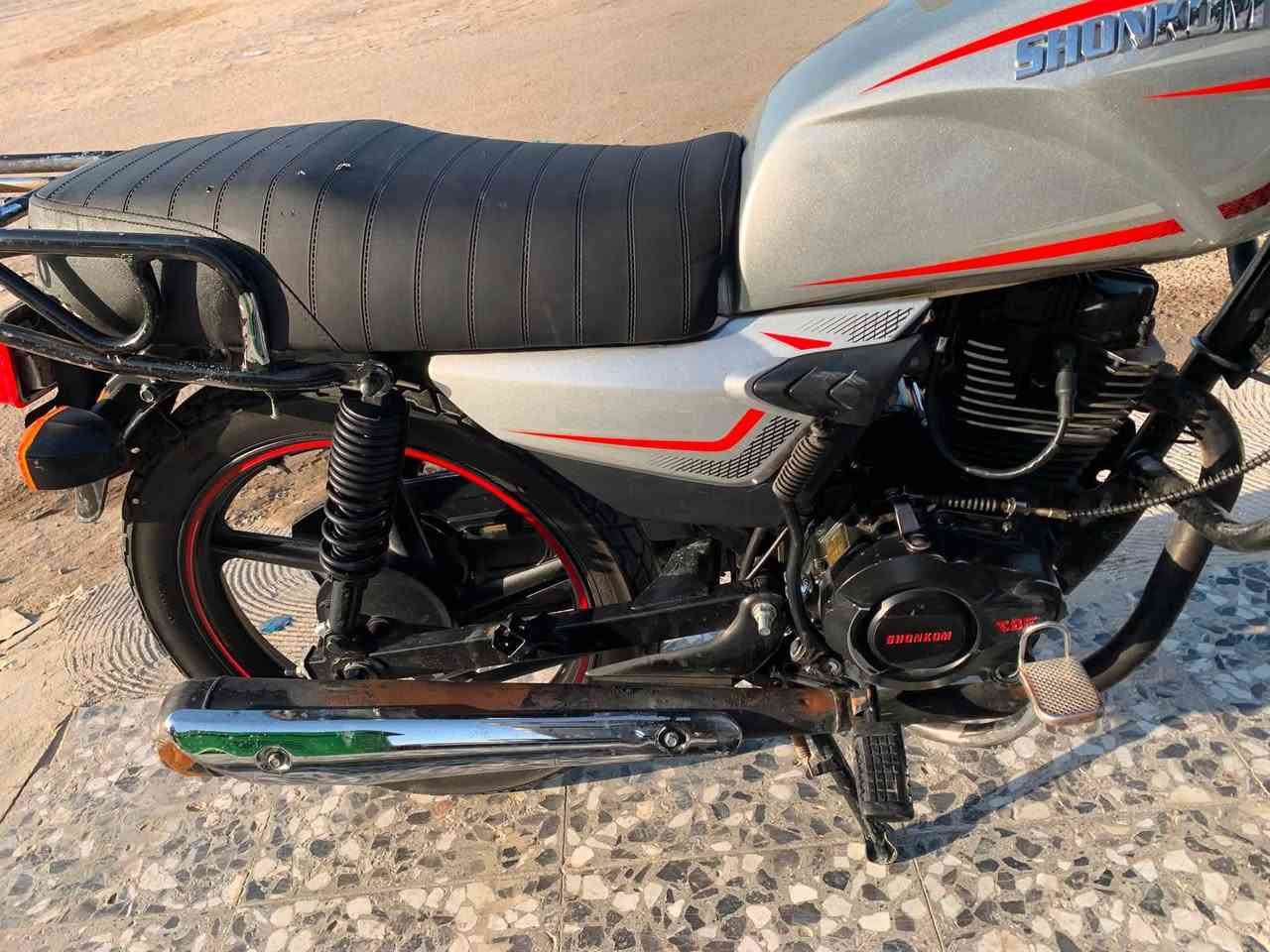 سلام عليكم دراجه شاينك مديل٢٦وراق سكنر دراجه فول ونضيفه سعر٨٥٠وبيه مجال مكان طوريج ***********
