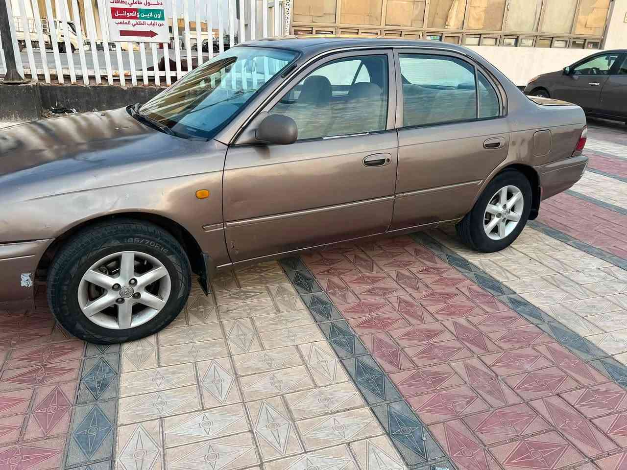 سلام عليكم للبيع كورلا ٩٣ رقم بصره انكليزي مكينه وكير جدد حداديه جاهزه سعر ٣٧ عنوان ناصريه مركز شراي يتصل ***********
