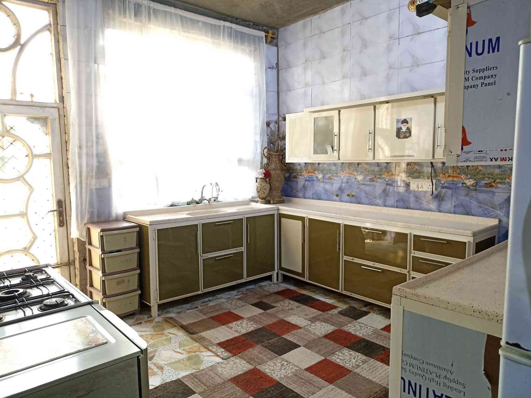 دار سكن 200 م 10 واجهة و 20 نزال
الخاجية منطقة ال3000 قريب شارع 40 سابع بيت 
بناء طابق واحد 2 غرفة نوم كاملات 
هول نقص بياض
الاستقبال نقص أرضية + جدار 
الحوش أيضا ما كامل عوزة أرضية 
للاستفسار ***********
