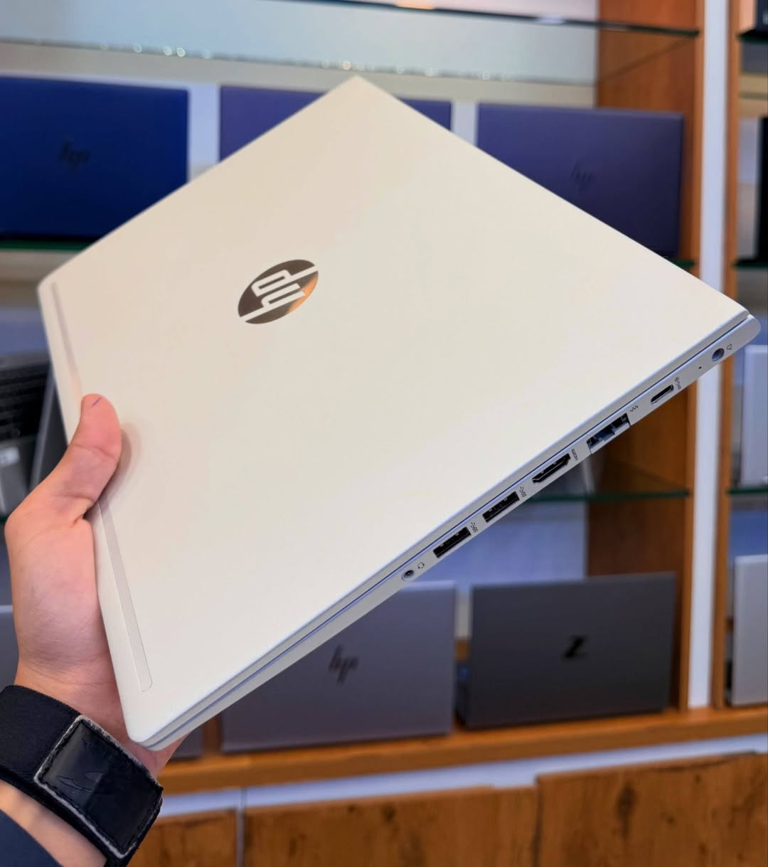 HP ProBook 445 G7 • رايزن 5 4500U • SSD 256GB
