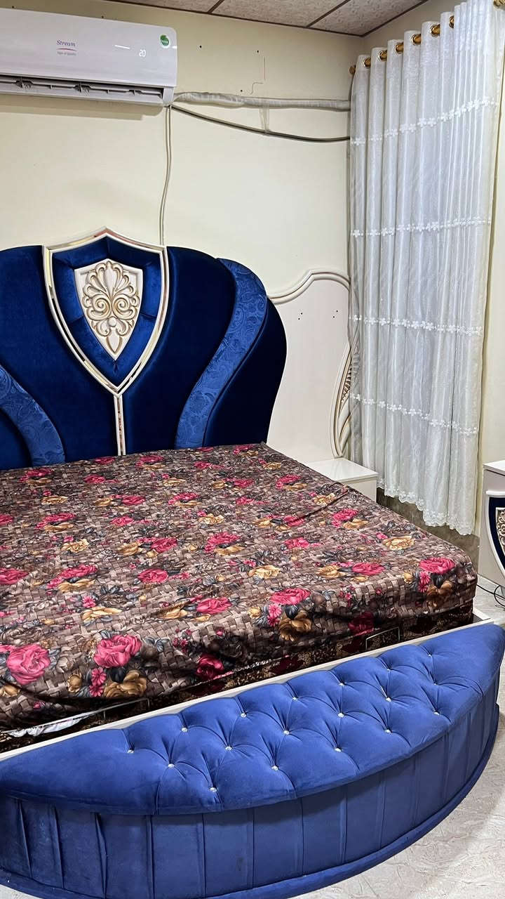 غرفة نوم
كركوك حي الخضراء

900 الف 
واتساب : ***********
