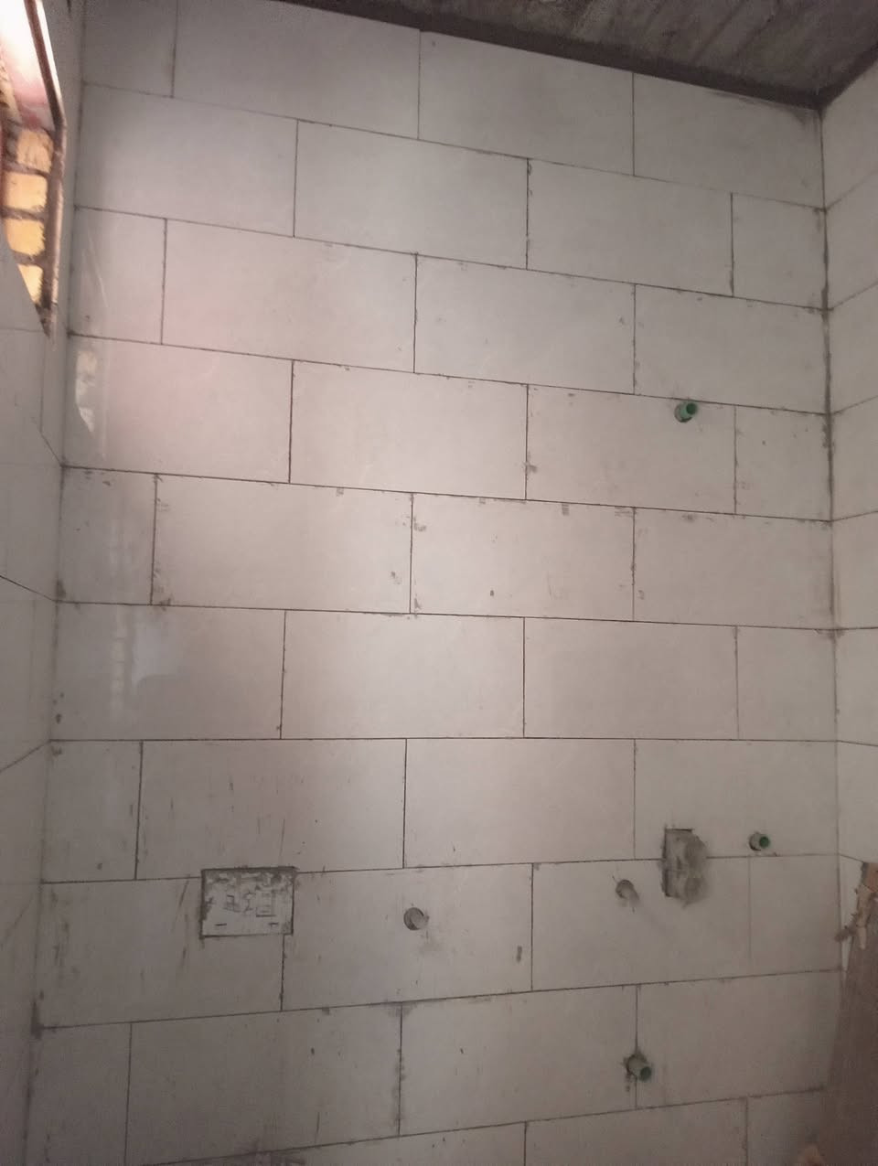 باسم الكريطي لكافة انواع السيراميك ولبورسلين ولكاشي ولبخ جص سمنت وطلس متفرغ حالياً 
***********
