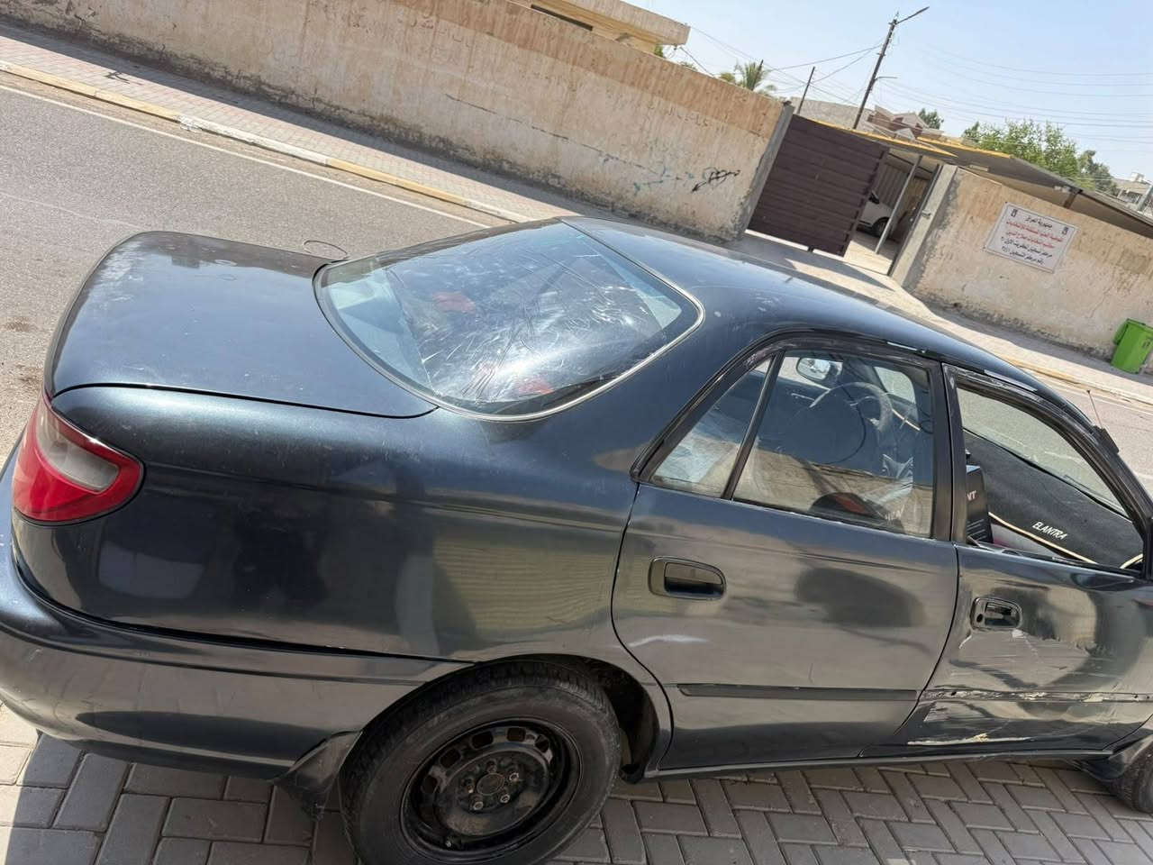 #_للبيع.
تيوتا كارينا موديل 1996
 محرك 1800
 گير اوتماتيك
 مصبوغه عام
 رقم صلاح الدين بأسمي هزه جديده رقم انكليزي 
 تبريد ثلج منظومه جديده
 منظومه زنون 
 شاشه + كامره خلفيه 
سياره كامله تراي للمكان اليعجبك
 السعر 35 وبيه مجال تعال وتدلل
العنوان صلاح الدين يثرب
***********
