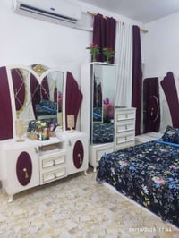 غرفه نوم • نضيفه جداً • فرو وبرده