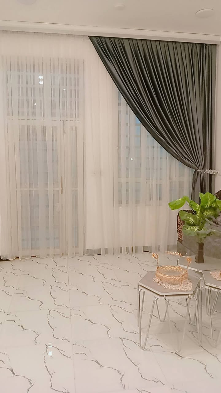 بردة ستاير • ٤م عرض • رصاصي