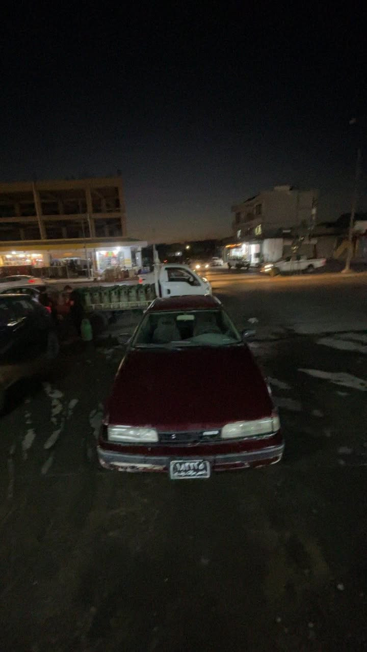 Mazda 626
مازدە ٦٢٦ 
مۆدێل ١٩٩٣ 
سەیارەکە بێ لێدرانە 
مەکینە ١٢ کابریتەر
ناو خورفەیکی لۆکی تیدایە 
چوار جام کارەبای 
کارەبایەت و گێرو مەکینەو کلاجی بەشەرت 
سەیارەکە بێ مەسرەفە ٤ تایەو ویلی نوێ 
یەک تۆز دەنگی بتلی تێدایە
گۆڕینەوەش دەکەم
نرخی ١٦$ مەحامەلەیکی برایانە
***********
هەولێر بەحرکە أربيل, العراق
