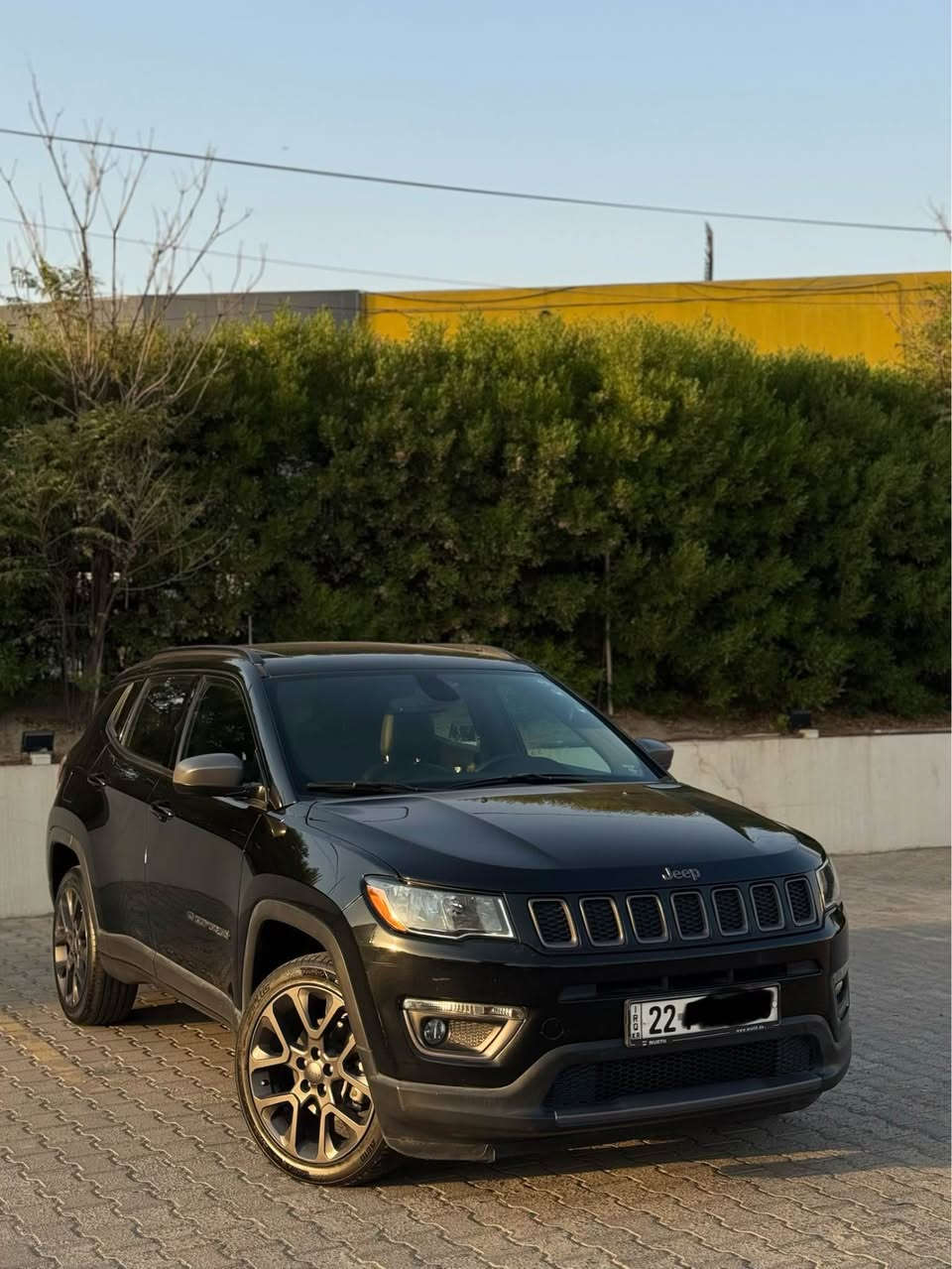 ‎جێپ کۆمپاس 2021 (Jeep Compass 2021)
* مۆدێل: 2021
* وەشان: 80th Anniversary Edition (تایبەت بە یادی ٨٠ ساڵەی جێپ - لەسەر بنەمای Latitude)
* مواستفات: فوول فوول (تەنها راداری نییە)
* ڕۆیشتوو: 25 هەزار مایل

* دبل ئەیكسل (4x4)
* سەقفی بانۆراما
* سیستەمی دەنگی بەناوبانگی Alpine (٩ سەماعە + ئەمپلیفایەری بیلاد)
* شاشە گەورە + پشتیوانی Apple CarPlay
* گێچی دیجیتاڵ
* بەسمە + شەغال (دەستپێکردن لەدوورەوە)
* کوشین کارەبا
* کوشین هیته‌ر + سوکان هیته‌ر + ئاوێنە هیته‌ر
* سەندوق کارەبایی و شەفت
* ڕەنگی ویل، ئاوێنە و چەمبەرەکانی ڕەنگێکی خەڵووزی تایبەتی کۆمپانیایە (تایبەت بە وەشانی 80th Anniversary) :
* بێ سبوغ و بێ تەعدیلە (تەنها سەندوقی بە بیلادی گۆڕدراوە).
* بێ ژوورێ و بەشەرتی ئێرباگ (ئێرباگی نەتەقیوە).
* گێڕ، مەکینە، تەبرید و ئەکسل بەشەرت.
* سنەوی و هەزەی نوێیە و ئامادەیە بۆ بەناوکردن.
نرخی ١٥٩ وەرەقە و کەمەک مەجال
(***********) whatssap - viber - korek

‎للبيع: جيب كومباس 2021 (Jeep Compass 2021)
* الفئة: 80th Anniversary Edition (نسخة الـ80 عاماً الخاصة - أصل Latitude).
* المواصفات: فول مواصفات (بدون رادار فقط).
* العداد: 25 ألف ميل فقط.
‎أبرز المواصفات والتفاصيل:
* محرك 4 سلندر مع فور ويل / دفع رباعي (دبل أكسل).
* فتحة سقف بانوراما.
* نظام صوتي أصل شركة Alpine (9 سماعات + أمبليفلاير).
* شاشة كبيرة تدعم Apple CarPlay.
* شاشة عدادات (كيج) ديجيتال.
* تشغيل بصمة + تشغيل عن بعد (شغال).
* كشنات كهرباء + هيتر (تدفئة لكشنات والمقود والمرايا).
* صندوق كهرباء (دبة كهرباء) + شفت.
* من الشركة (خاص بفل 80th Anniversary).
* مكينة وغير وتبريد وأكسلات بشرط التكفيل.
* بدون صبغ وبدون تعديل.
* الضرر: تبديل صندوق (دبة) بلاد فقط، بدون دواخل وبدون أيرباغ (سليم 100%).
* سنوية وهزة جديدة، السيارة جاهزة للتحويل مباشرة وبدون أي نقص.
السعر 159 ورقة و شوبة بي مجال
(***********) whatssap - viber - korek أربيل, العراق
