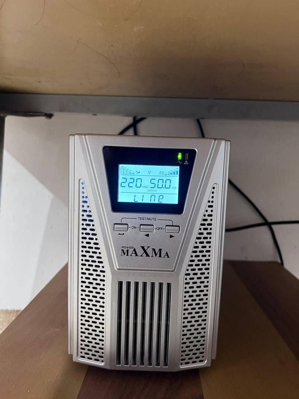 السلام عليكم

بي سي للبيع
المواصفات :
المعالج:rayzen5 5500
الماذر بورد : من asus B450-k
كارت الشاشة: XFX RX 6700 XT
الرام:(2×8) 16GB بسرعة 3600MHZ T-FORCE
التخزين: 512GB ssd m.2
مزود الطاقه: 650w Bronze
الكيس :aigo c218
شاشة : 24 انش 165hz
 UPS online 1kv اخذته قبل شهر
السعر : 1250 وبي مجال
للتواصل : ***********
