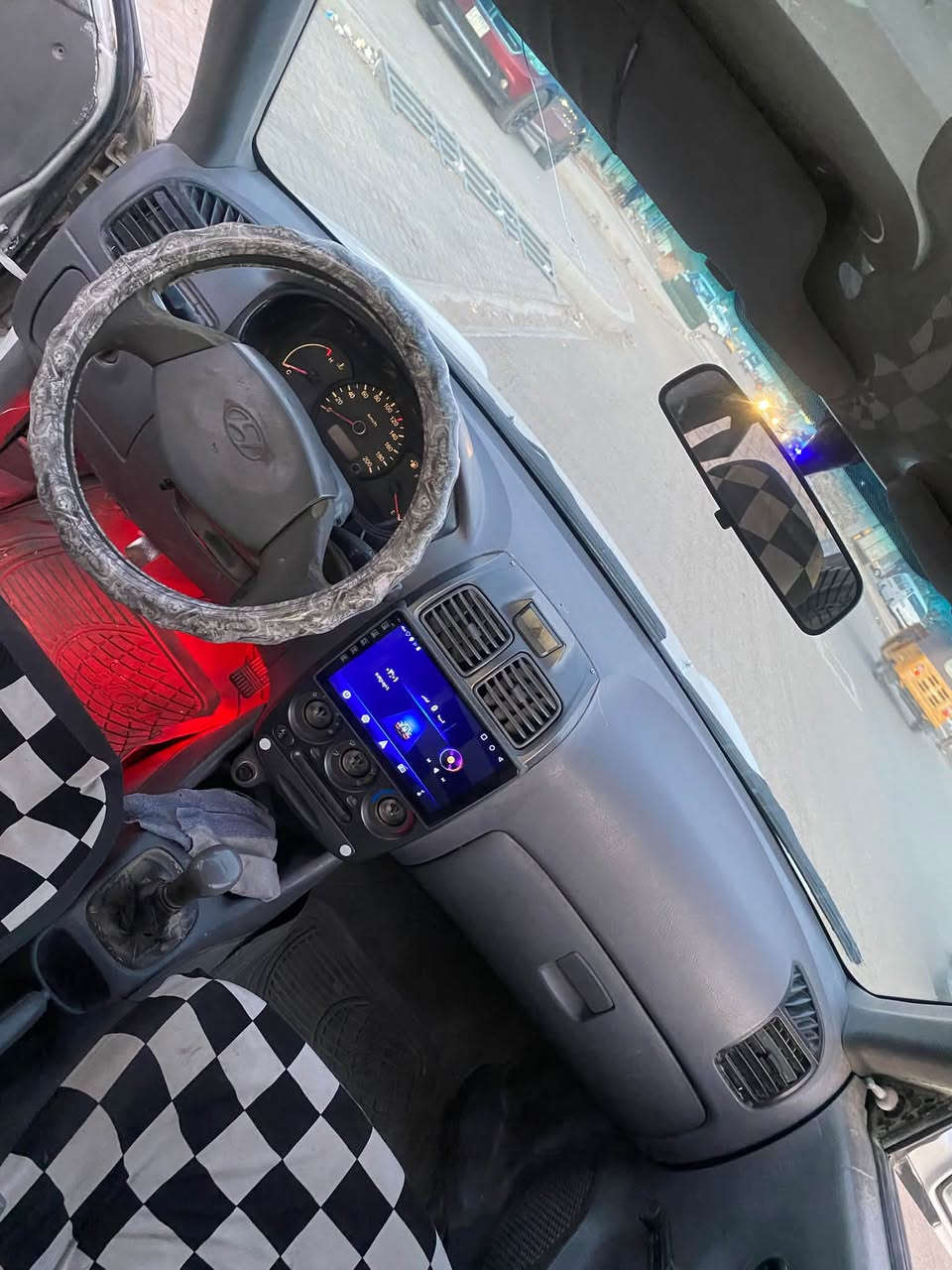 اكسنت فيرنا • ٢٠٠٤ • مجال بسيط