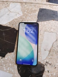 آيفون ١١ برو ماكس • ٢٥٦ • بطارية ٧٤