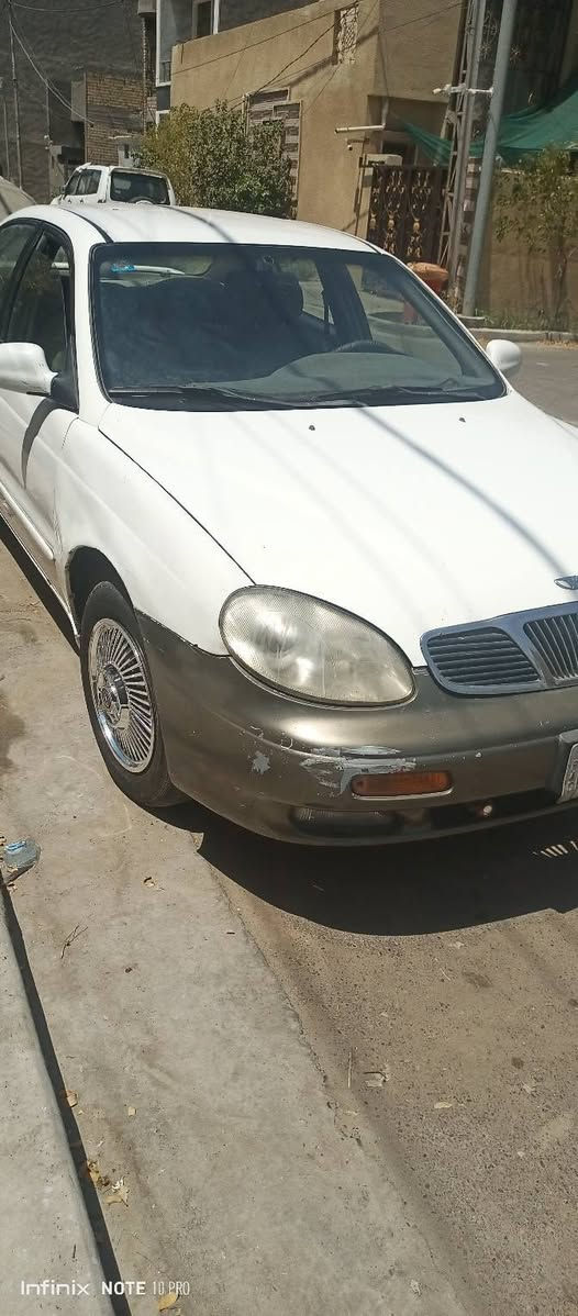 سلام عليكم
دايو لكنزا موديل 2000 رقم بغداد 
مكينه مفتوح و گير اوتوماتيك نظيف جدا 
للبيع السعر 31 و بيه مجال عنواني بغداد الغزاليه للاستفسار اتصل على الرقم ***********
