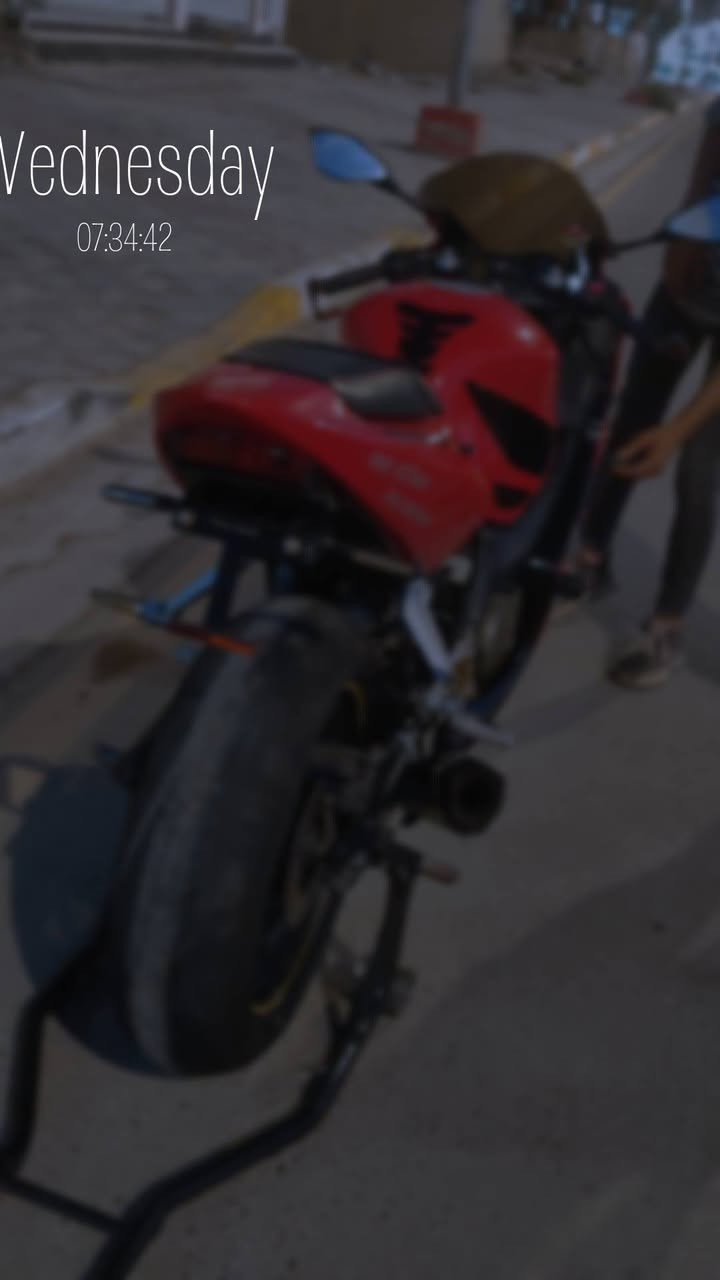 دراجه للبيع موديل ٢٠١٤ كفاله عامه. سعر 15000 بيه مجاله لن مستعجل عدي عمليه
***********

مامتواجد خاص فقط اتصال رقم
