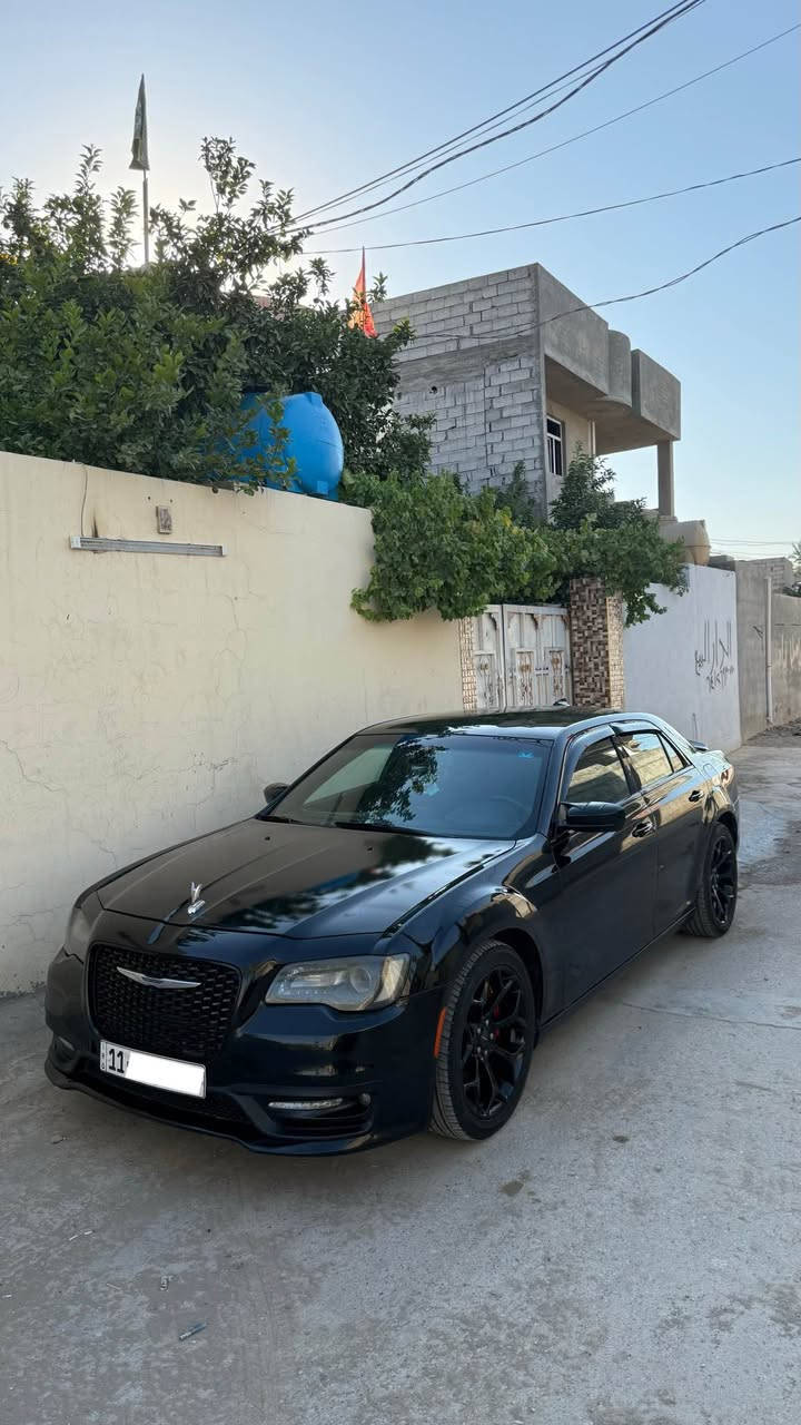 اوباما موديل 2020 اصل 2019s 
رقم بغداد باسمي 
فول مواصفات عدا البانوراما 
حادثها بلمنشور 
بدون شاصي بدون لغود مكفول 
الصبغ البيها ع كد الحادث 
كشرها نضيف صافي مابي شخوط 
تايرات جدد 
باتري جديد 
منضومه تبريد جديدة
كير محرك كله نضيف 
ماشيه 169 
بس صدرها والمشط يرادلهن شغل 
وشكد يكلف ينزل من سعر ماكو اشكال 
بيع او مراوس بجارجر او چالنجر 
*********** 
مكاني ديالى
او بغداد بغداد, العراق
