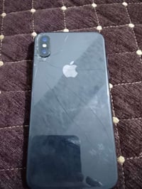 ايفون xs ذاكرة 256 بطارية 64 طفة فجاه وايكلود مابي  فقط بطارية يحتاج ا...