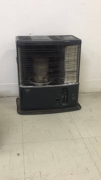 مكناسه هيتاشي للبيع ب ٣٠ الصوبه ب ٦٠   07730257364