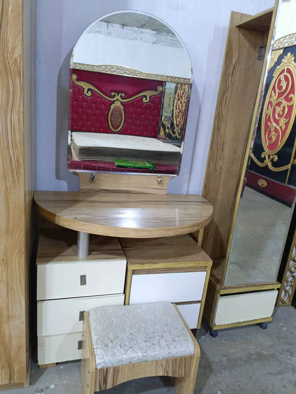 غرفة نوم شبابيه • نضيفه • كركوك الشراي