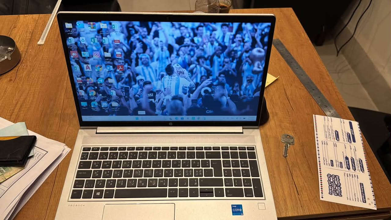 💻 لابتوب HP للبيع بحالة ممتازة
✨ الجهاز نظيف ويشتغل بدون مشاكل
🎮 كرت شاشة Intel Iris Xe Graphics
⚡ يدعم DirectX 12
💾 كرت الشاشة: 8GB تقريباً إجمالي (Shared Memory)
🖥️ مناسب للدراسة، الدوام، الأوفيس، التصفح، البرامج والتصاميم الخفيفة

🔧 الجهاز مفحوص وما بيه مشاكل حسب الفحص
💰 السعر: 450 ألف
 ***********
