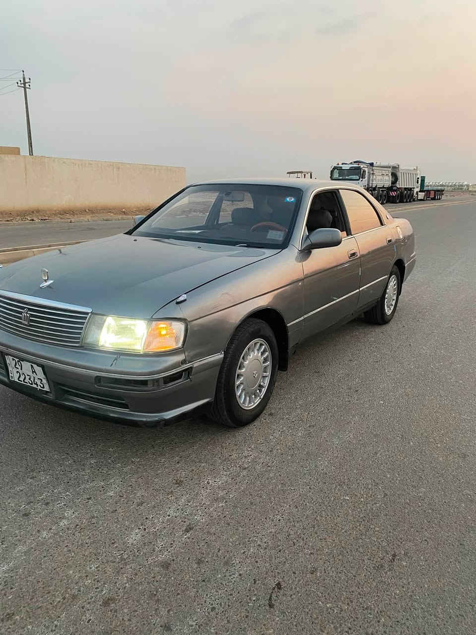سلام عليكم بطه متصل للبيع موديل ٩٢مكفوله كص ونقل جثه سنويه ال٣٠مشروع وطني رقم نكليزي شرعيهه يمي سياره مكفوله من ضربه العيب شرعي حداديه كفاله محرك وكير مكفولات شرط دواخلهه جدد سياره ترايك وين ما يعبجك سياره احلا من صور مكانهه ميسان العماره سعر ٤٣وبيهه مجال ما ترهم مراوس بيع فقط رقم الهاتف ***********

