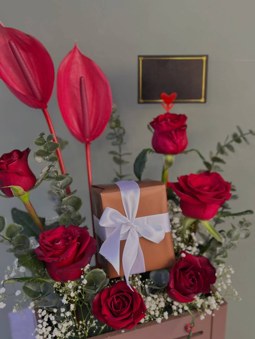 ترتيب بوكس هدية بـ ورد طبيعي♥️.

#فلامنكو #ورد
