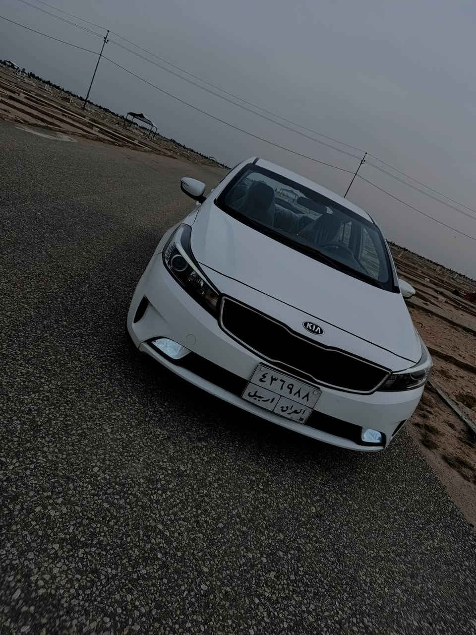 سلام عليكم سيراتو خليجي 2017 مكينه  1600 كير مكينه تبريد تخم تاير جديد بيه بس شبر بارد يم الباب وثنين جاملغات اماميه مرخايات نفسهن بدون تبديل وكفاله من ضربه رقم ***********  سعر (١٢٠)
