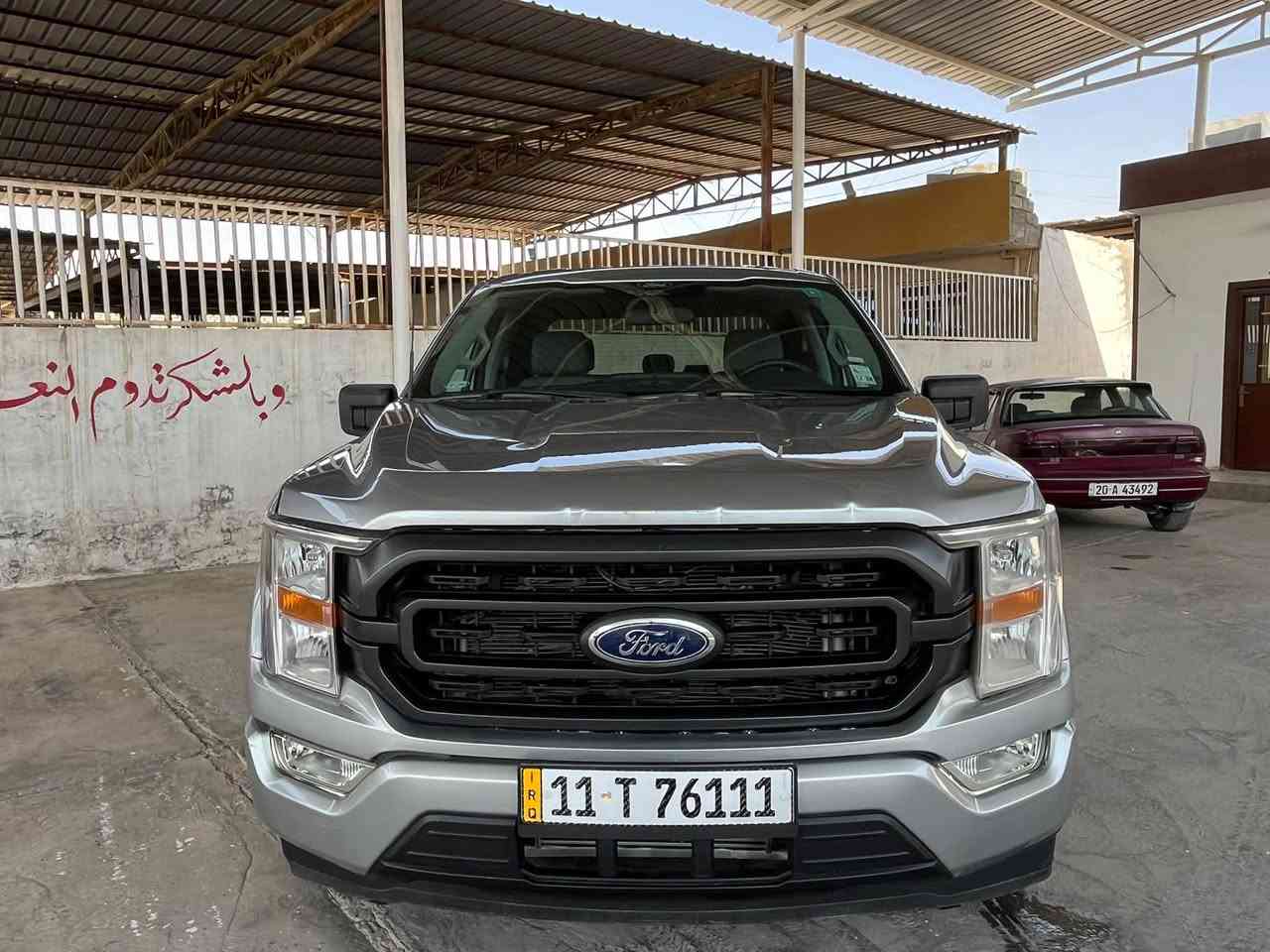 للبيع او المراوس بلاندكروز
فورد F150 XLT
السعر 265 وبيها مجال 
موديل 2022
محرك 6 سلندر 3500 
ماشيه 14 الف  
 رقم بغداد دولي 
بدون صبغ فقط بارد بلجاملغ 
باب طويل بدي قصير المرغوب 
 ارباك ستيرن وبرده 
عدة جك سبير كله كامل 
-مكان السياره سامراء 
-الاتصال على الرقم ‭ ‭ ‭***********‬
