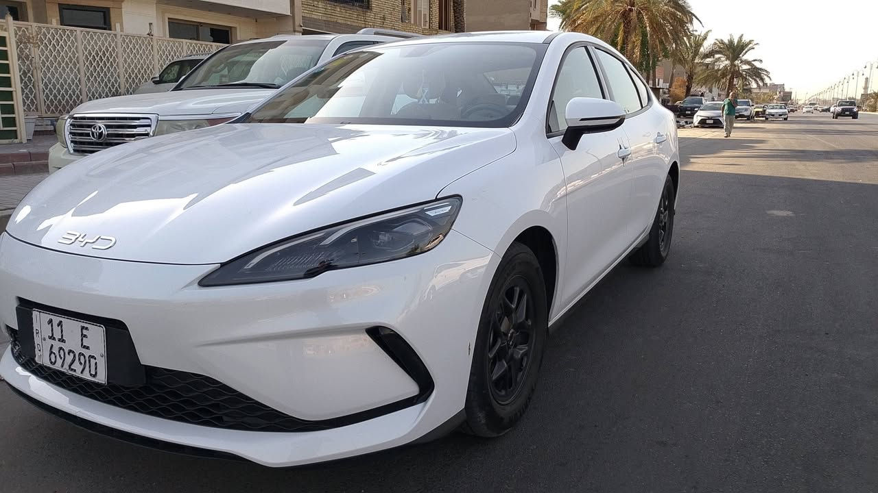 .السلام عليكم 
بيوايدي سئل فايف
موديل25 
رقم بغداد نكليزي سنويا جديد  تحويل ثاني 
فول مواصفات سياره 
سونار موجود بل منشور 
العنوان بغداد بلديات نتصل وتدلل 
ما متوجد على النت شراي نتصل تدلل 

***********
