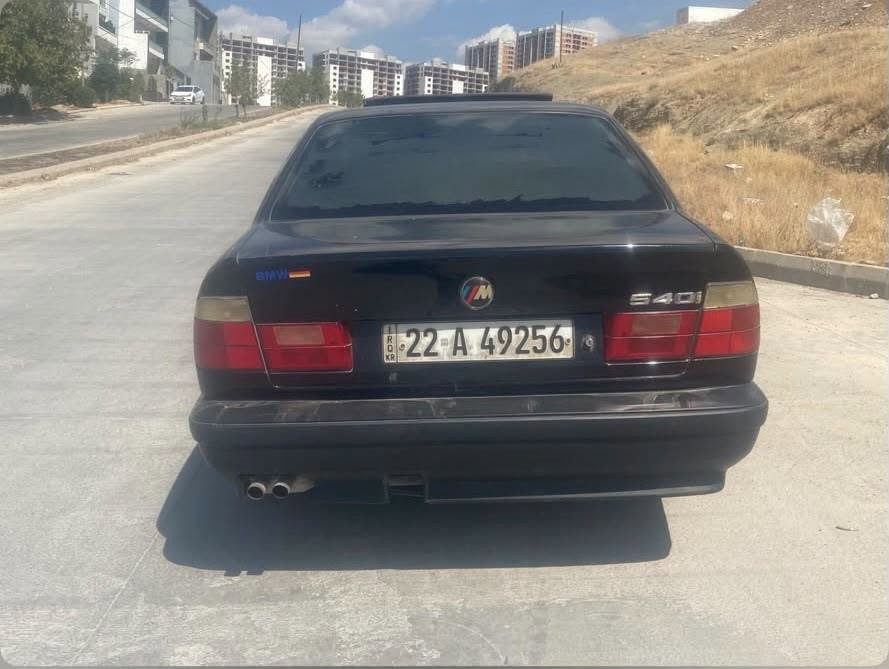 بی ئێم دەبلیو 1994 حەجم 525 
فول مواسەفات 
سڵایت 
کامل کارەبای بەشەرت 
هیچ مەسرەفێکی نیە 

سعر: لە کۆمێت داوای بکە ڕاستەوخۆ بۆت دێت 📩 

گێر و مەکینەی بەشەرت 
هیچ کێشەیەکی نییە 

ژمارەی خاوەنی 
***********
