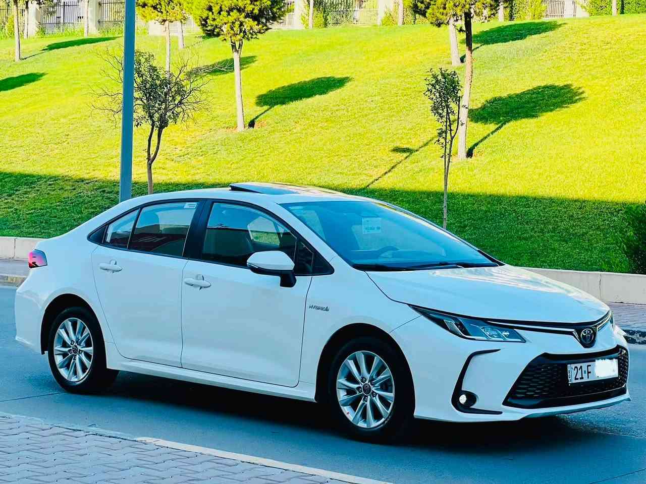 تۆیۆتا کرۆلا ٢٠٢٤ 
هایبرید ، 
بێ بۆیاخ بێ سارد بێ تعدیل 
زۆۆر جوان و پاک و تازەیە هیچی نیە 
شوێن ؛ سلێمانی 
تەلەفۆن : ***********
