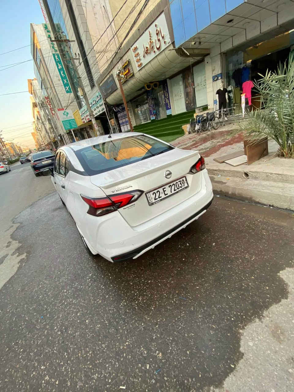 نيسان فيرسا موديل ٢١ مواصفات s محرك ١٦٠٠ السياره نضيفه كلش  من ناحيه محرك وكير ماشيه 46الف مايل وضربتهه راح انشرهه وموجود رقم الشاصي سياره نظيفه بس دهن وبانزين تحتاج …. السعر 110 وبيه مجال تحويل سريع السياره باسمي للتواصل *********** أربيل, العراق

نص مكتوب في الصور:
- 1 STAT ادخل رقم VIN المكون من 17 رقماً ، أو LOT أو Make Model Year تحقق VIN الرئيسية / NISSAN / NISSAN VERSA / NISSAN VERSA 2021 تاجر، NISSAN VERSA S 2021 WHITE, VIN: 3N1CN8DV3ML807515 - تاريخ السيارة وسائط مشاهدة 360° كتالوغ ETK المزادات stat.vin
- 1 VIN STAT
- أدخل رقم VIN المكون من 17 رقما، أو LOT، أو Make Model Year
- تحقق VIN
- الرئيسية / NISSAN / NISSAN VERSA / NISSAN VERSA 2021
- تاجر،
- NISSAN VERSA S 2021 WHITE, VIN: 3N1CN8DV3ML807515 - تاريخ السيارة
- وسائط
- مشاهدة 360°
- كتالوغ ETK
- المزادات
- stat.vin
- أدخل رقم VIN المكون من 17 رقما ، أو LOT أو Make Model Year
- NISSAN VERSA S 2021 WHITE, VIN:
- 3N1CN8DV3ML807515 - تاريخ السيارة