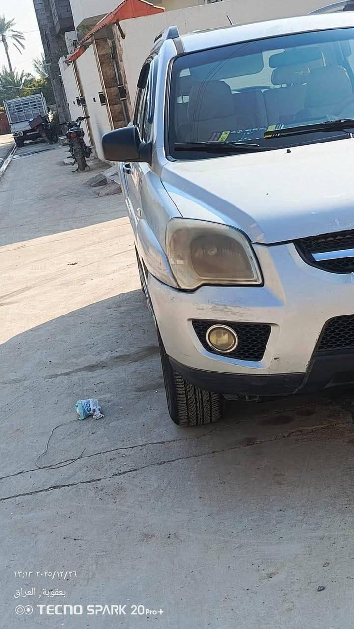 سلام عليكم سيارةكية  سبورتج ٢٠٠٩ خليجي بيه ٣ قطع حسب ما موضح بالسونار السيارة كامله من محرك من تبريد وتدفئه مال جناي ويرادله طقم تاير وسيارة بسمي رقم كربلاء يفحص ويقيم والحلال حلاله بالي يحب الله والسعر يمكم ويتواصل عل الرقم ***********

