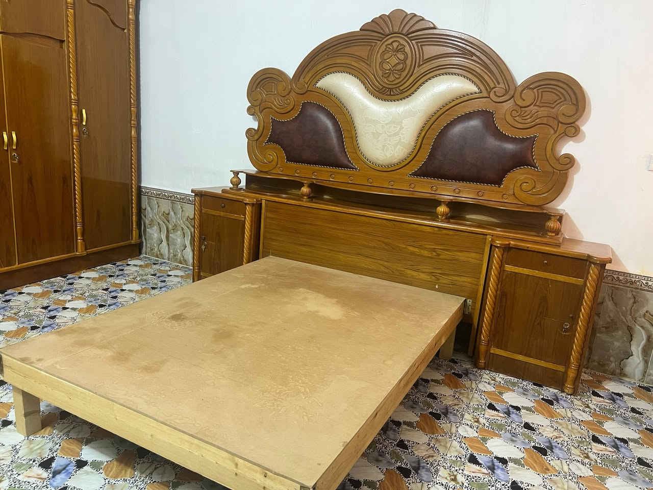 غرفه للبيع  مستعمله ونضيفه فول  احله من بصوره قضاء الشطره رقم *********** اتصل
