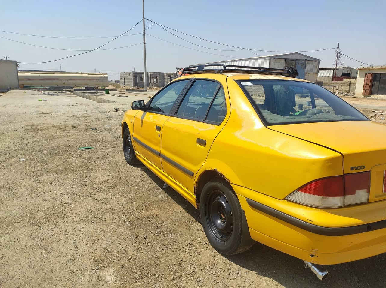 سياره للبيع البصره قضاء الدير السعر 20 وبيها مجال الاتصال ***********
