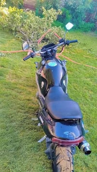 دراجه للبيع نضيفه نكرة سلف تشتغل ياماها 900cc اي غرض ماناقصهي شغل وطلع...