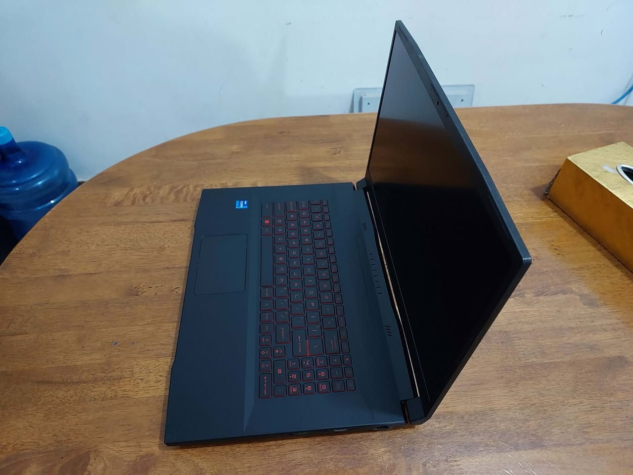 السلام عليكم ...ب 350$  لابتوب ماركة MSI  رام  16 كيكا .. هارد خزن تيرا 1000 كيكا نوع  SSD NVME  ....ومعالج كور اي  7 جيل 11 فئة H  وشاشة حجم 17 تردد 144 فريم  للاستفسار الاتصال  ***********  واتس بغداد, العراق
