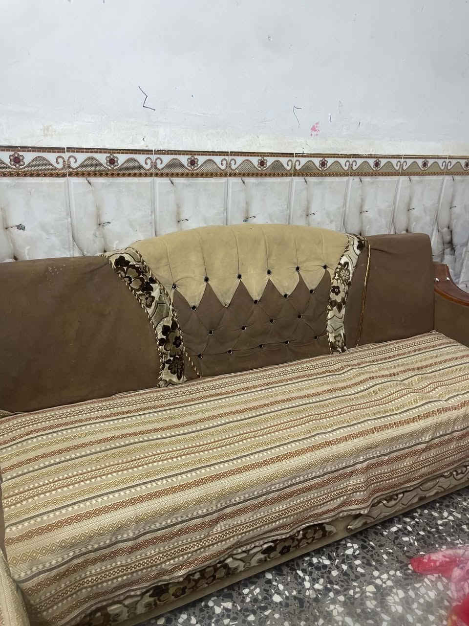ديوان تزكام 11 متر نضيف 375حله شارع80
