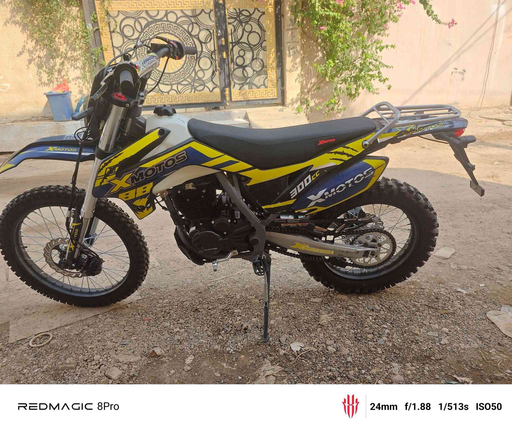قفاز XMOTOS • ٣٠٠ • اوراق كاملة