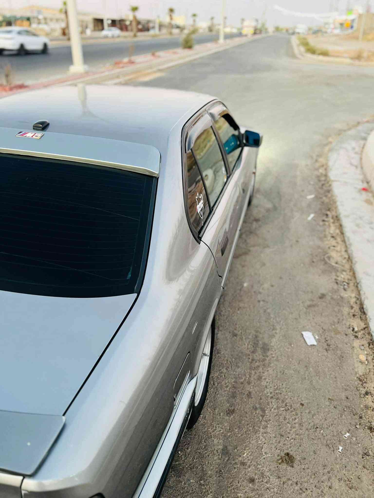 للبيع BMW 525i
حجم 525i اصل
صبغ جماليه بدون ضربه ومعجون شرط 
 موديل 92

 محرك مسكر فانوس

 كير اوتماتيك

كير ومحرك شرط

 تحويل مباشر

 بجم عريض 

 تخم تاير جديد

 حداديه جديده 

 تبريد شغال ثلج ❄️ 

اربع سماعات ودمام 
غرفه جديده 

بطاين 4 جديد

 كهربائيات مكفوله كلها شغاله

 كشنات مخمل 

 السياره مال جناي  شرط احلى من الصور

مكان السياره تكريت 

السعر 65 وبيه مجال

للستفسار ***********
