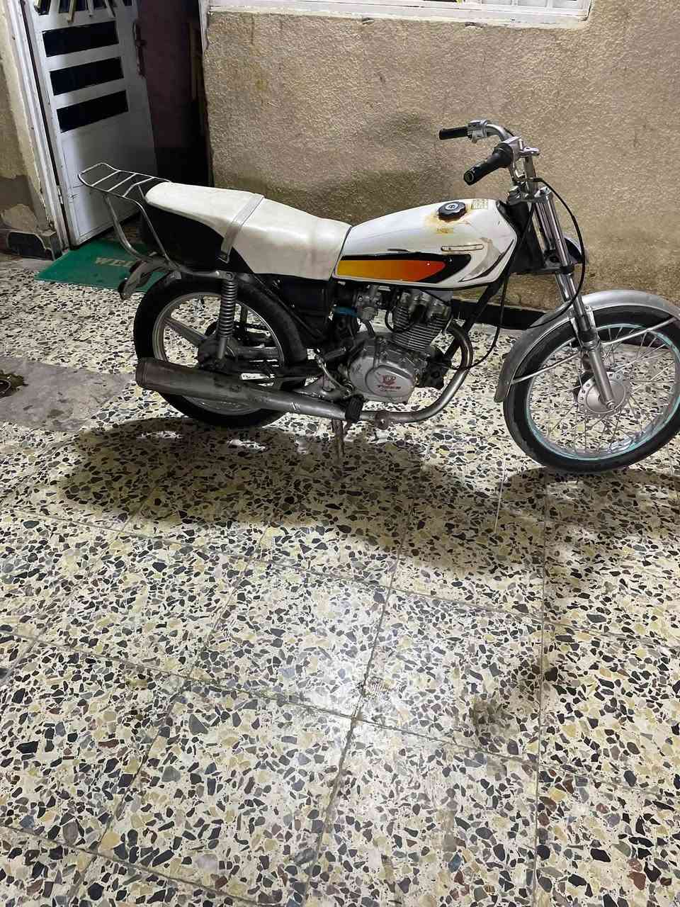 ايرانية • اربعه كير • بها مجال