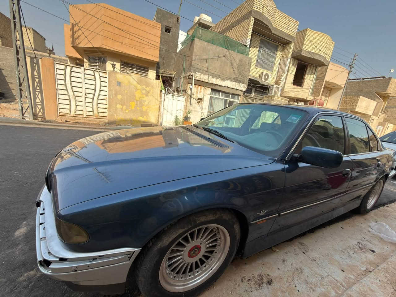 بي ام ٧٤٠ • محدثة ٢٠٠٠ • رقم بغداد