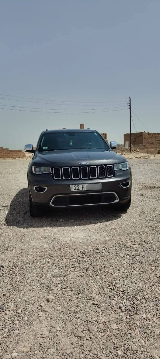 سلام عليكم
للبيع: جيب جراند شيروكي (Grand Cherokee Limited) موديل 2019
​المواصفات والتفاصيل:
​النوع والفئة: جيب جراند شيروكي - ليمتد (Limited).  
​الموديل: 2019.
​الرقم / التسجيل: رقم أربيل / شمالي (22 H) جاهز للتحويل.  
​اللون:  (نفطي)   
​نظام الدفع: دفع رباعي (4x4 Quick Order Package).  
​الحالة العامة: السيارة بنظافة ممتازة جداً وبحالة جيدة جداً كما موضح بالصور.  
​المواصفات الخارجية: جنوط ألمنيوم وكالة، كشافات، لمسات كروم على المقابض والمرايا، حساسات.  
​الشروط والصيانة:
​محرك وقير وشاسي بحالة ممتازة وجاهزة للفحص.  
​جاهزة للبيع المباشر والتحويل بدون أي معوقات.  
​السعر: [235 وبيها مجال ]
: [ الكيلومترات180 كم]
مكان المعاينة: [الانبار قضاء حديثه]
للتواصل والاستفسار: [‏‪***********

