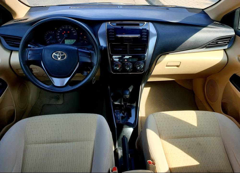 TOYOTA YARES SE 

مودیل 2021
سێ پارچە سبوغ بێ داخلی (دەرگای سایەق + چاملغی سایەق + چاملغی سەکن پێشەوە) 

ثلاث قطعات صبغ باب السائق و الجاملغ امامی سكن و سائق ) 

مواصفات SE خلیجی
ماوەی ڕۆیشتن 102 کم المسافە المقطوعە 

محرك مامفتوح بشرط ـ مەکینەی نەکراوەتەوە 

نظام ABS
مرایة كهربائیة
قفل مركزي
ریموت كونترول 

السعر 117 ورقە و مجال قلیل 

کیر + محرک + تبرید + تحویل بشرط
رقم + سنویە + هزە جدید 2028 

مکان السیارە ـ اربیل
*********** موجود واتساپ ـ ڤایبر أربيل, العراق
