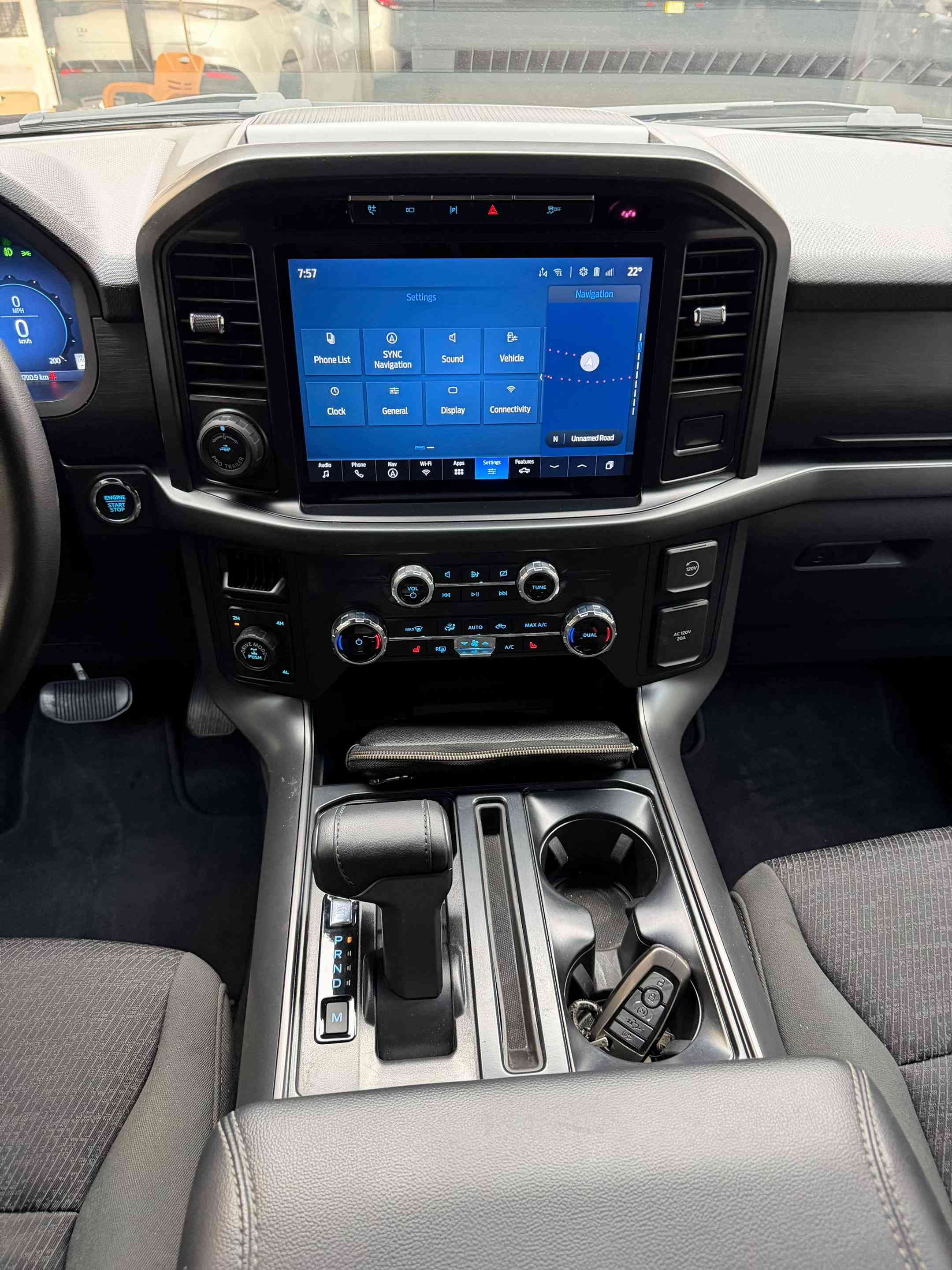 #فورد_f150  الفخمة #موديل_2024  هايبرد 🔋🔋⚡️ بانزين  عداد المسافة: 16 الف مايل mi  #الموصفات XLT BLOCK كير طرح شاشة كبير  محرك V6 3.5 هايبرد  بدي قصير باب طويل المرغوب  كتاب تضليل جديد رسمي / مغلف كامل BBF اصلي السيارا  المعرفة السعر اكتب في تعليق ( 24 ) سوف يتم الرد عليك مباشر  رقم شاصي 1FTFW3LDORFB13918 حادث بصيط : جملغ + باب فقط  ( بجم كبس )  مراوس وشراء سيارات شمالية فقط  اتصل *********** اتصل *********** #مكان_اربيل خلف شركة ازدي شارع ١٠٠ متر #مصطفی_كارس 📍

نص مكتوب في الصور:
- 2024 Ford F150 Xlt 1FTFW3LD0RFB13918 from the USA