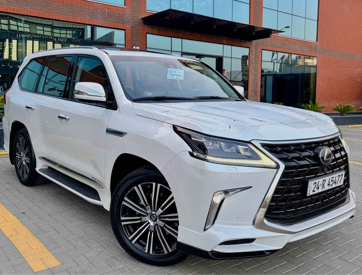 سلام عليكم اخوان عشاق نضافه وتميز للبيع لكزز
لیگزز LX 570 2018 Super Sport 🔷
فوول مواصفات ١/١ بريمي الاصلي داخل مشمشی 🟠
ماشيه ٨٦ الف كم حقيقي کل غراض بلادی موجودە 📦
بصمتین و کارت و کل غراض البلادی موجودە ✅

مراوس ما ترهم بیع نقد 📌

السعر / 575 و بیها مجال شویە سعر مناسب 💸
موبایل / *********** 📲
مکان / السلیمانیە المرکز المدینە 🏘️

مواصفات بریم ١/١ فوول  🔷
( فتحە ،، بصمە ،، رادار ،، کشنات تبرید تدفئە امامی و خلفی  ،، تشغیل عند بعد ،، داخل خلفی ملکی و VIP،، ایباد خلفی و ٣ شاشە ،، ٥ کامیرا سندوق شفط ،، سیارە جگات تسعد تنزل ،، سلاجە ،، کشنات جلد ،، حساسات امامی و خلفی و کامیرا ،، داخل بیجی ،، ستیرن فولیوم و بعد هوایە مواصفات بریم المعروفە ...) 

اخوان سياره بدون صبوغ کفالە بشرط حتی دعامیات بشڕط بدون صبوغ حلوە ماشالله ..✅
گیر و المحرك مامفتوحە و بشرط شهر بدون ای نقص بدون خلل بدون صوت بشرط کلشی ✅

4 تایرات جدیدە بلادية 🔷
سنويه و  زنكه و ورقم جديده و بااسمي ...🔷
دبل والجوبات مابيها اي خلل و نقص بشرط ✅
بدون خلل کهربائی بشرط ✅ السليمانية, العراق
