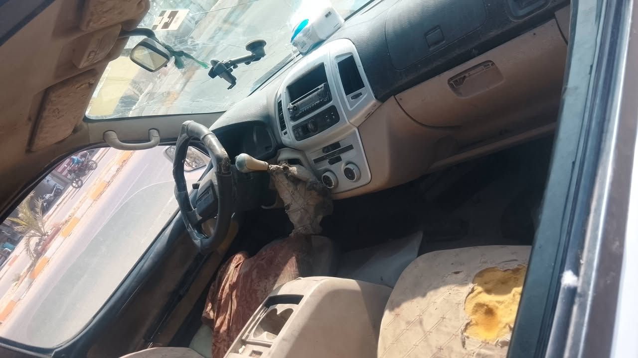السعر 27. بها مجال ***********

