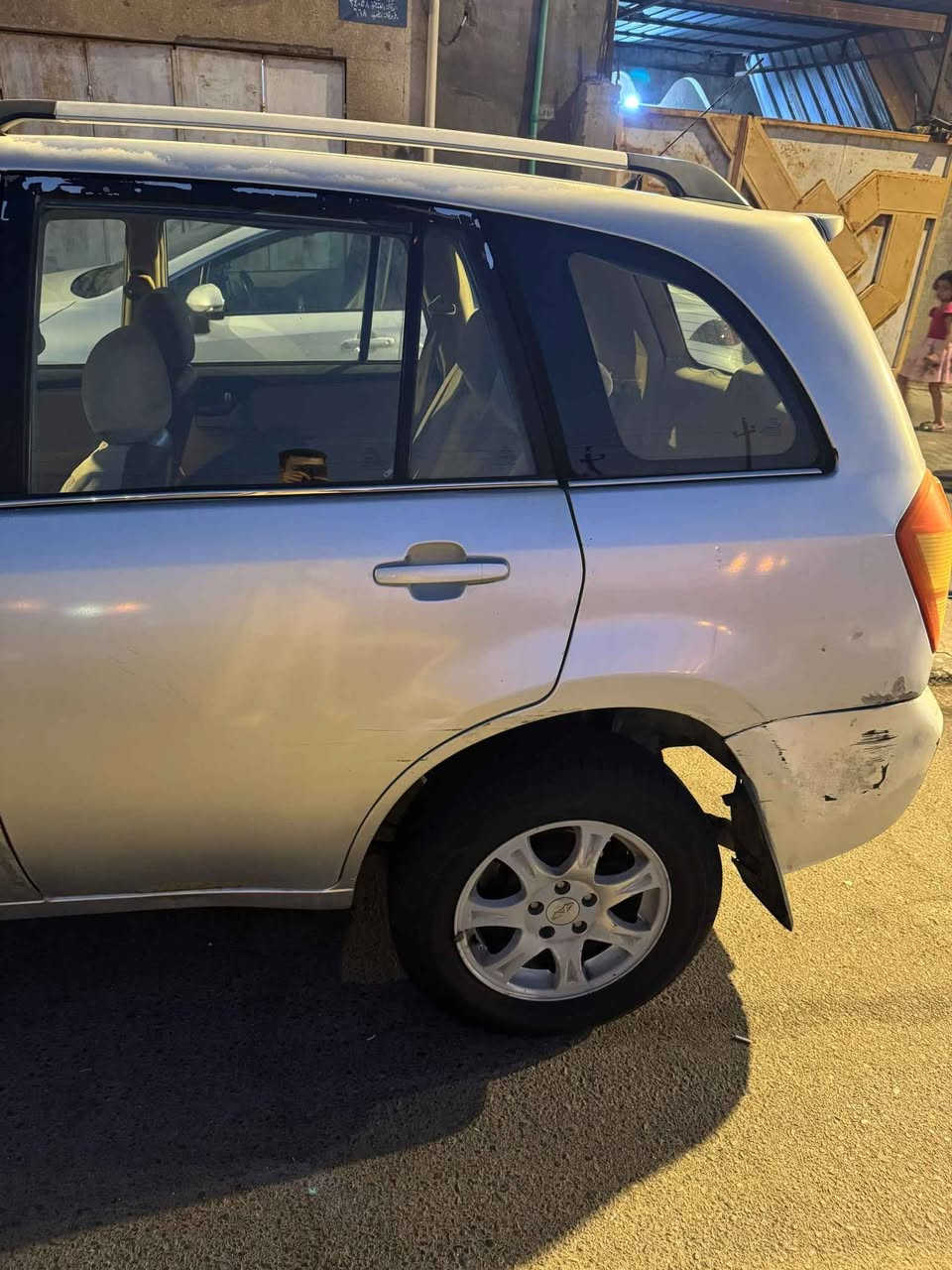 سيارة تيكو مديل ٢٠١٤ البدي شوف العين المكينه ماصار هواي من جفتته والكير فوك ٨٠ يشتغل المسنن ابيع كوم حديد سنويه منتهيه سنه ٢٠٢٠ وراعيها ماندل مكانه السعر ٣٠ وبيها مجال للاستفسار اكثر 
*********** البصرة, العراق
