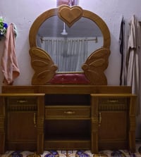 غرفه اخشاب • نضيفه • جديده