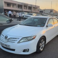 كامري LE • ٢٠١٠ • نضيفة