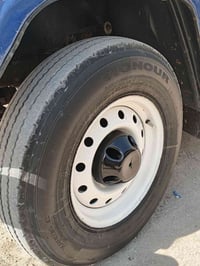 ويل 16 • تاير جديد • مشدود عالسياره