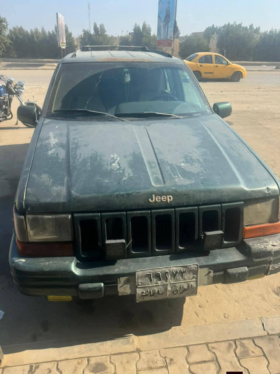 سلام عليكم جيب شيروكي موديل 97 مكينه بطه 3000 تخم تاير ***********
